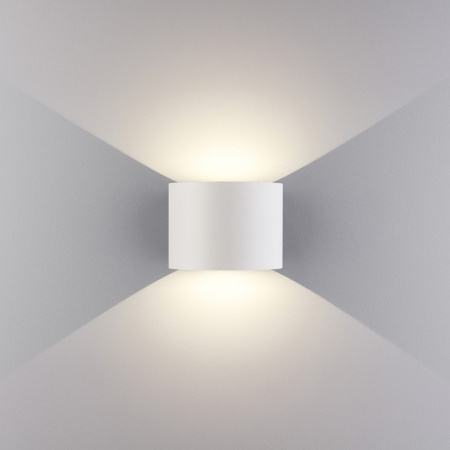 Фото Накладной светильник Elektrostandard Blade a038830