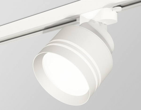 Открыть Светильник на штанге Ambrella Light XT XT8101026 Фото Светильник на штанге Ambrella Light XT XT8101026