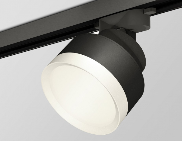 Открыть Светильник на штанге Ambrella Light XT XT8102001 Фото Светильник на штанге Ambrella Light XT XT8102001
