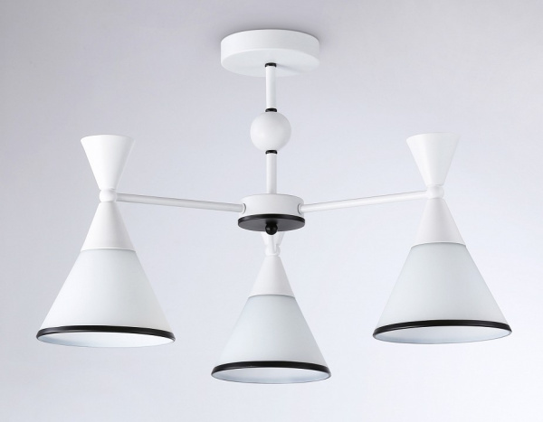 Фото Люстра на штанге Ambrella Light TR TR3164