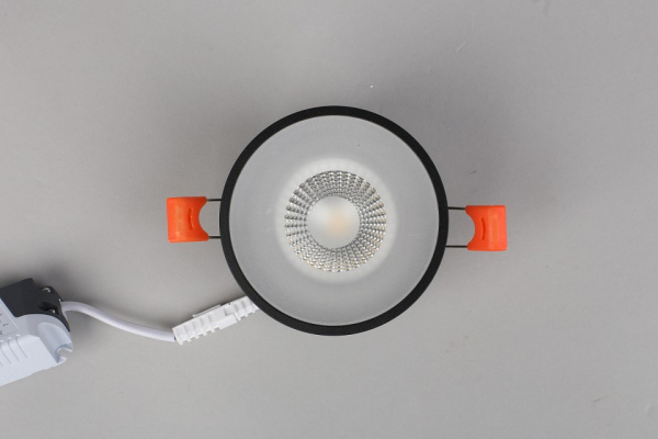 Фото Встраиваемый светильник Omnilux Napoli OML-102719-06