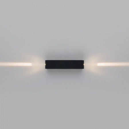 Фото Накладной светильник Elektrostandard Blaze a057050