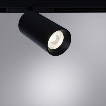 Открыть Светильник на штанге Arte Lamp Optima A7261PL-1BK Фото Светильник на штанге Arte Lamp Optima A7261PL-1BK