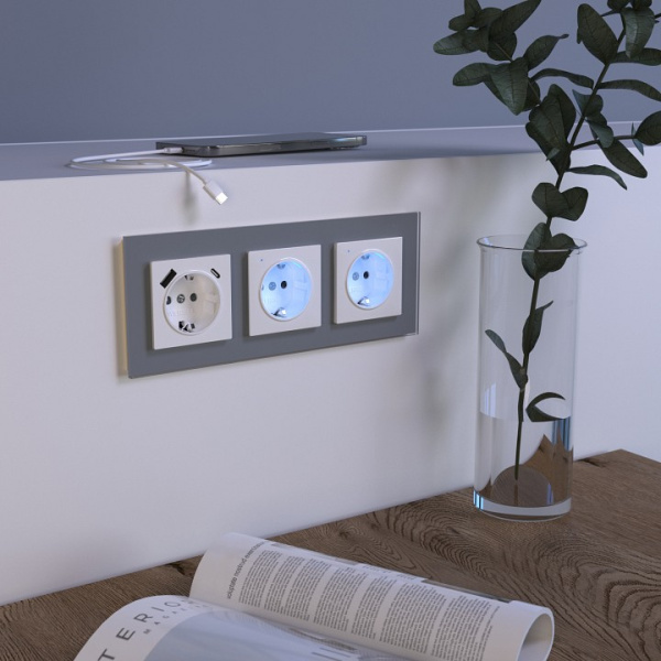 Фото Розетка с заземлением и со шторками и USB, без рамки Werkel белый W1171701
