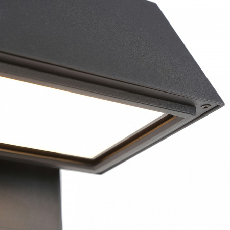 Открыть Светильник на штанге Favourite Trapezium 4300-1W Фото Светильник на штанге Favourite Trapezium 4300-1W