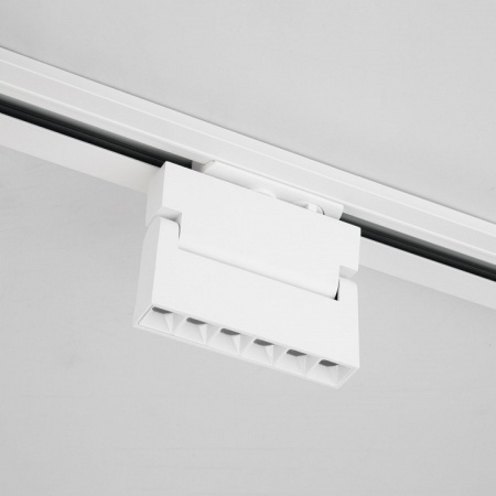 Фото Светильник на штанге Elektrostandard Garda a057441