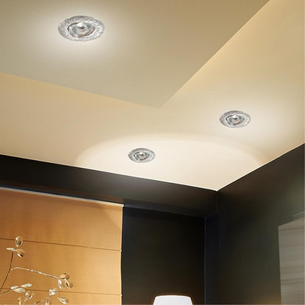 Фото Встраиваемый светильник Novotech Henna 369643