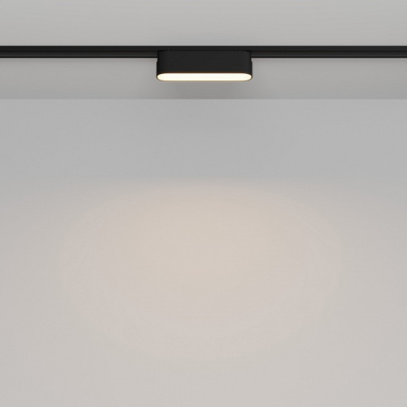 Фото Накладной светильник Maytoni Basis TR080-1-6W3K-B