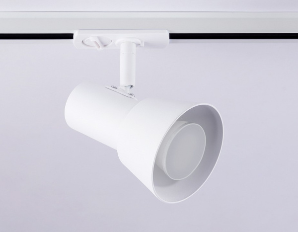 Открыть Светильник на штанге Ambrella Light GL GL5150 Фото Светильник на штанге Ambrella Light GL GL5150