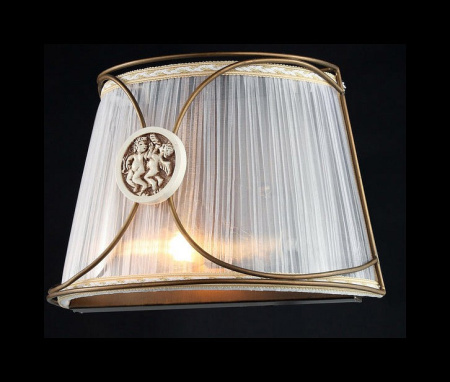 Фото Накладной светильник Maytoni Letizia ARM365-01-R