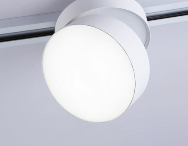 Открыть Светильник на штанге Ambrella Light GL GL6875 Фото Светильник на штанге Ambrella Light GL GL6875