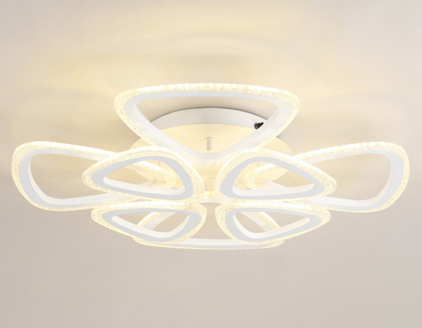 Фото Потолочная люстра Ambrella Light FA FA4515
