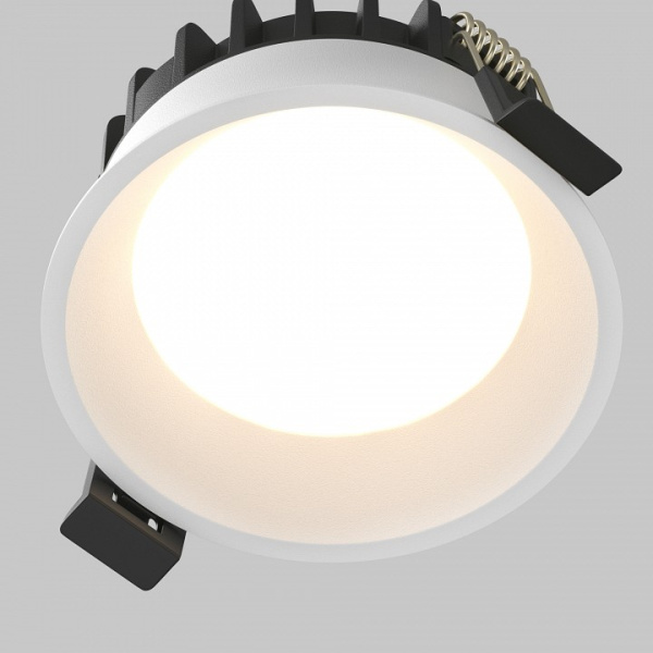 Фото Встраиваемый светильник Maytoni Okno DL055-8W3-4-6K-W