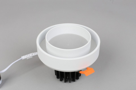 Фото Встраиваемый светильник Omnilux Valletta OML-103209-15