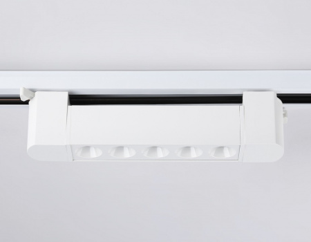Открыть Накладной светильник Ambrella Light GL GL6700 Фото Накладной светильник Ambrella Light GL GL6700
