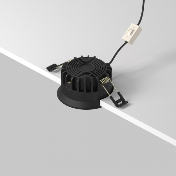 Фото Встраиваемый светильник Maytoni Okno DL055-8W3-4-6K-B