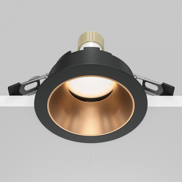 Фото Встраиваемый светильник Maytoni Share DL051-U-1BMG