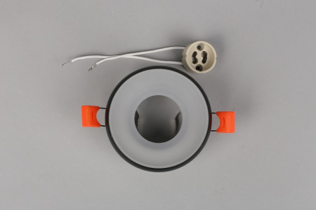 Фото Встраиваемый светильник Omnilux Genova OML-102819-01