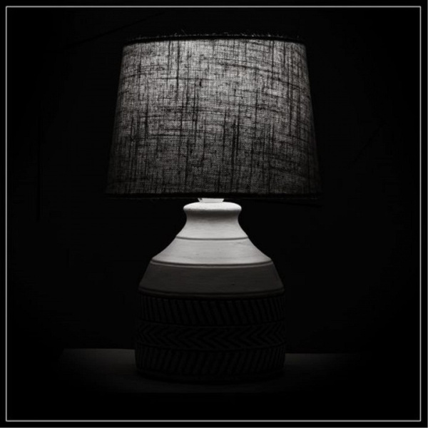Фото Настольная лампа декоративная Arte Lamp Tiaki A4636LT-1GY