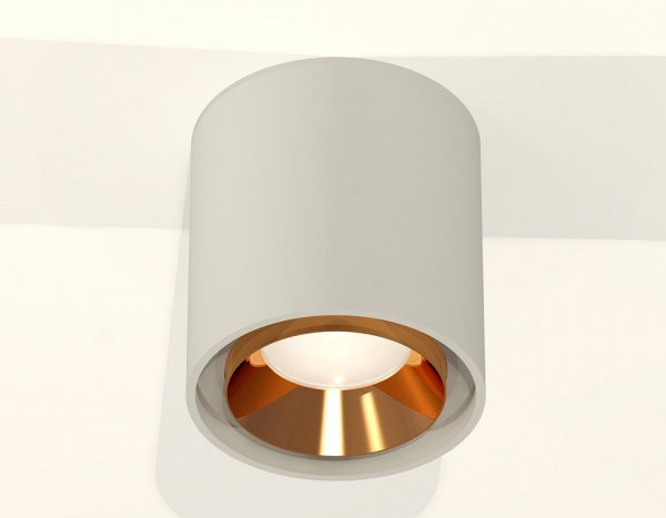 Открыть Накладной светильник Ambrella Light XS XS7724004 Фото Накладной светильник Ambrella Light XS XS7724004