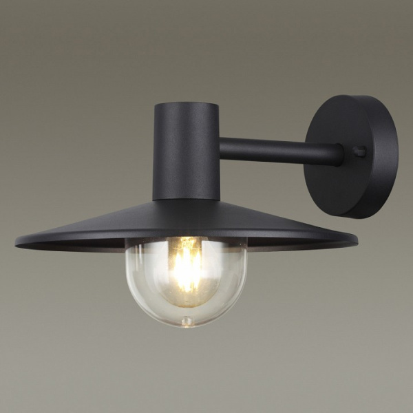 Фото Светильник на штанге Odeon Light Furcadia 4833/1W
