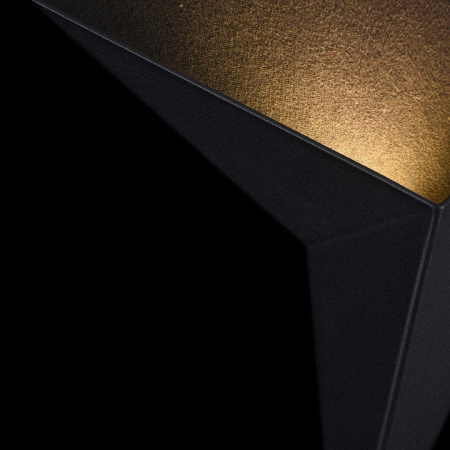 Фото Накладной светильник Maytoni Trame C808WL-L3B