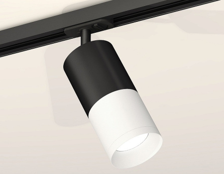 Открыть Светильник на штанге Ambrella Light XT XT7401100 Фото Светильник на штанге Ambrella Light XT XT7401100