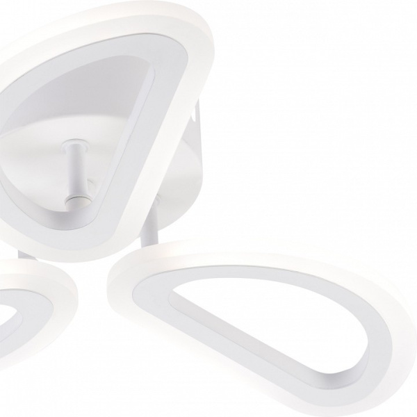 Фото Потолочная люстра Escada Arrow 10285/3LED