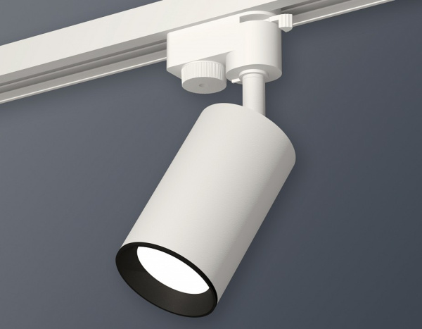 Открыть Светильник на штанге Ambrella Light XT XT6322002 Фото Светильник на штанге Ambrella Light XT XT6322002