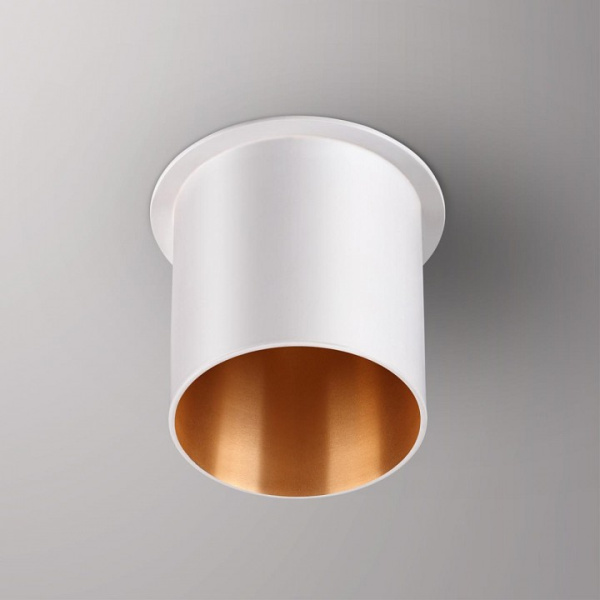 Фото Встраиваемый светильник Novotech Butt 370434