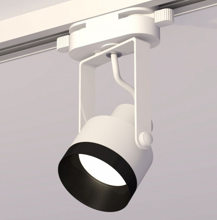 Открыть Светильник на штанге Ambrella Light XT XT6601041 Фото Светильник на штанге Ambrella Light XT XT6601041