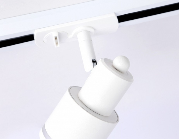 Открыть Светильник на штанге Ambrella Light GL GL5205 Фото Светильник на штанге Ambrella Light GL GL5205
