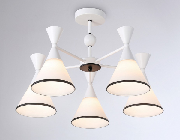 Фото Люстра на штанге Ambrella Light TR TR3165