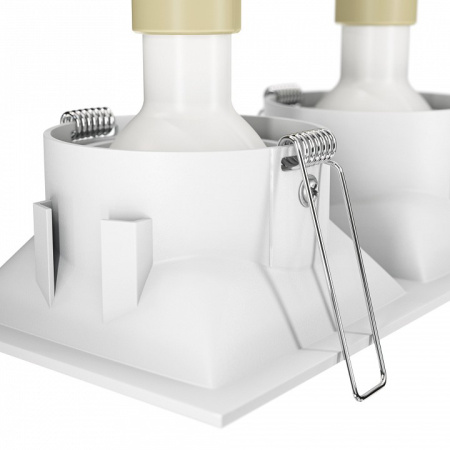 Фото Встраиваемый светильник Maytoni Dot DL029-2-02W