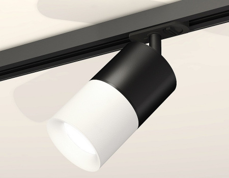 Открыть Светильник на штанге Ambrella Light XT XT7401041 Фото Светильник на штанге Ambrella Light XT XT7401041