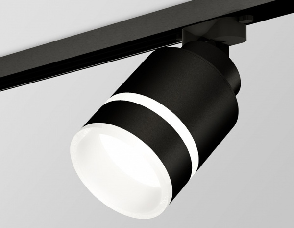 Открыть Светильник на штанге Ambrella Light XT XT8111004 Фото Светильник на штанге Ambrella Light XT XT8111004