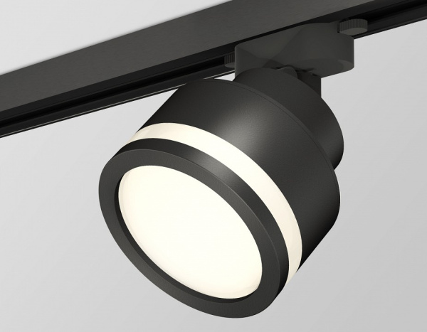 Открыть Светильник на штанге Ambrella Light XT XT8102022 Фото Светильник на штанге Ambrella Light XT XT8102022