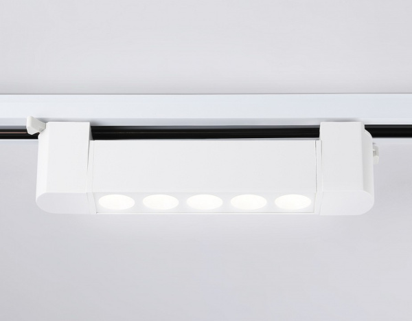 Открыть Накладной светильник Ambrella Light GL GL6700 Фото Накладной светильник Ambrella Light GL GL6700