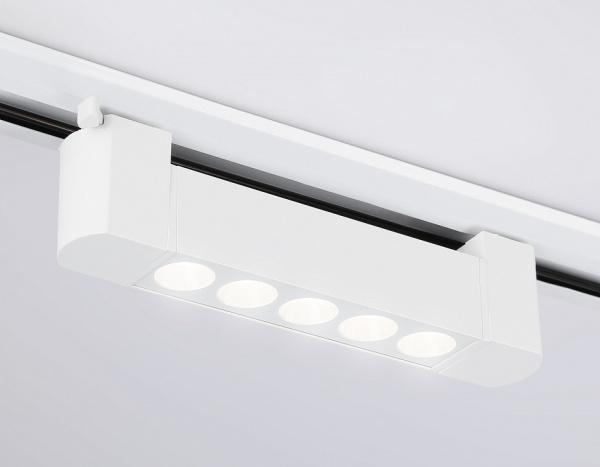 Открыть Накладной светильник Ambrella Light GL GL6700 Фото Накладной светильник Ambrella Light GL GL6700
