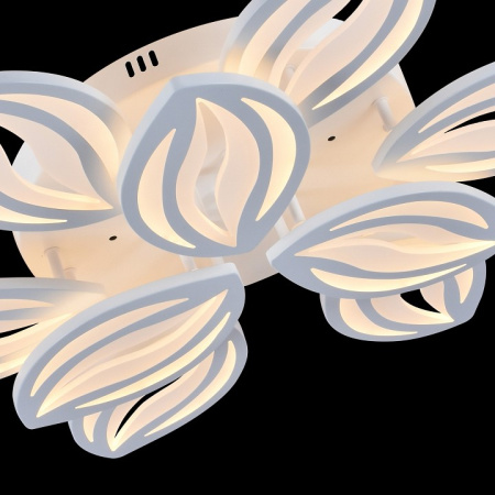 Фото Потолочная люстра Escada Georgina 10221/9LED White