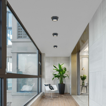 Открыть Накладной светильник Favourite Fantum 4670-1U Фото Накладной светильник Favourite Fantum 4670-1U