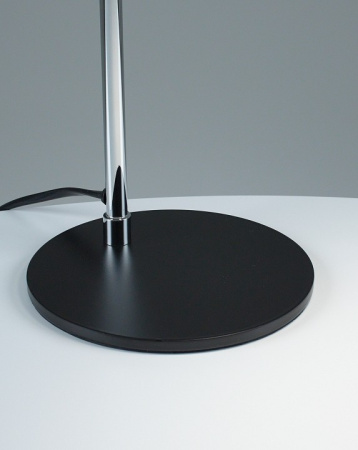 Фото Настольная лампа офисная Moderli Page V10996-T