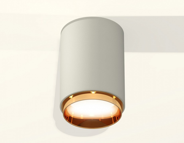 Фото Накладной светильник Ambrella Light XS XS6314024