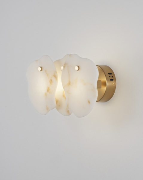 Фото Накладной светильник Moderli Square V8092-WL