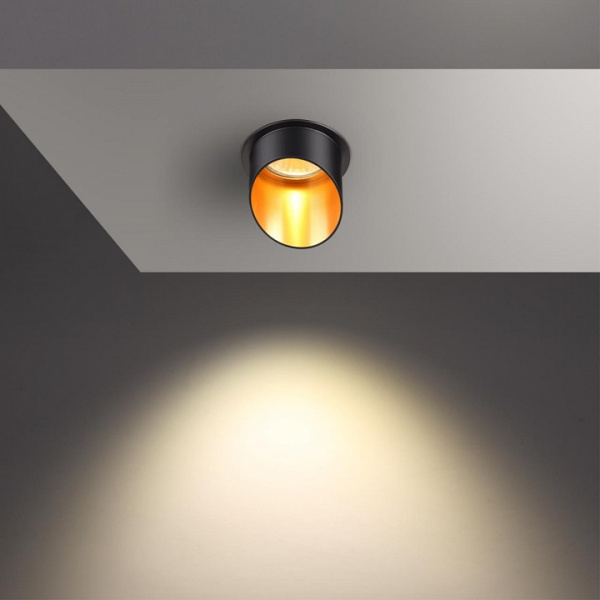 Фото Встраиваемый светильник Novotech Butt 370435