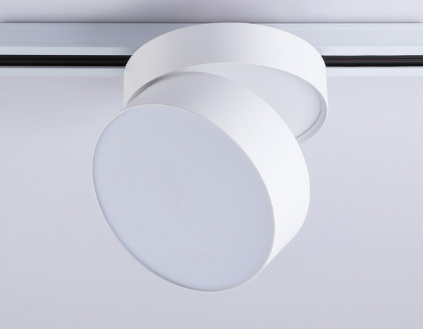 Открыть Светильник на штанге Ambrella Light GL GL6875 Фото Светильник на штанге Ambrella Light GL GL6875
