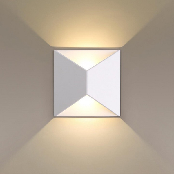 Фото Накладной светильник Odeon Light Tibro 3909/10WL