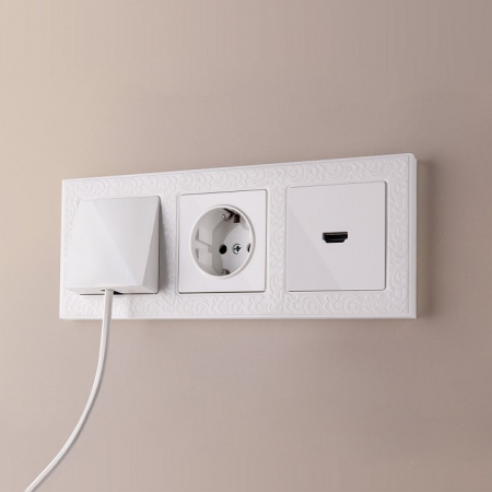 Фото Розетка для вывода кабеля без рамки Werkel белый W1150201