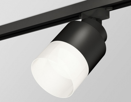 Открыть Светильник на штанге Ambrella Light XT XT8111002 Фото Светильник на штанге Ambrella Light XT XT8111002