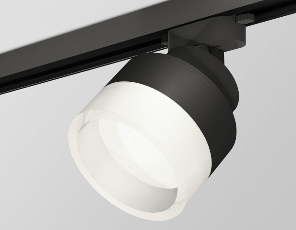 Фото Светильник на штанге Ambrella Light XT XT8102020